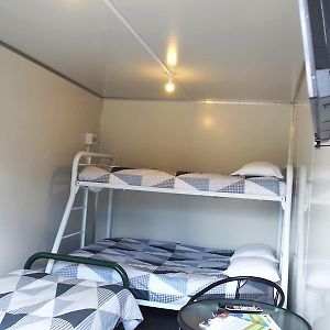 Habitación Cuádruple Económica con Baño Compartido